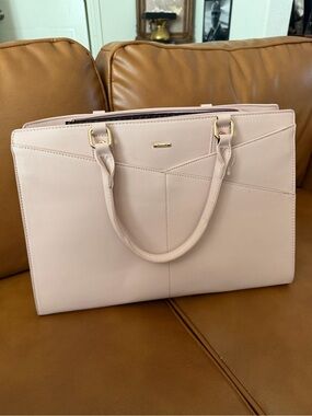 Elegant Pale Pink Structured Tote with Gold Accents